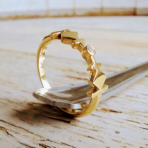 bague-or-diamant-prestige-bcg-designer-publicite-entreprendre-osez-centre-ville